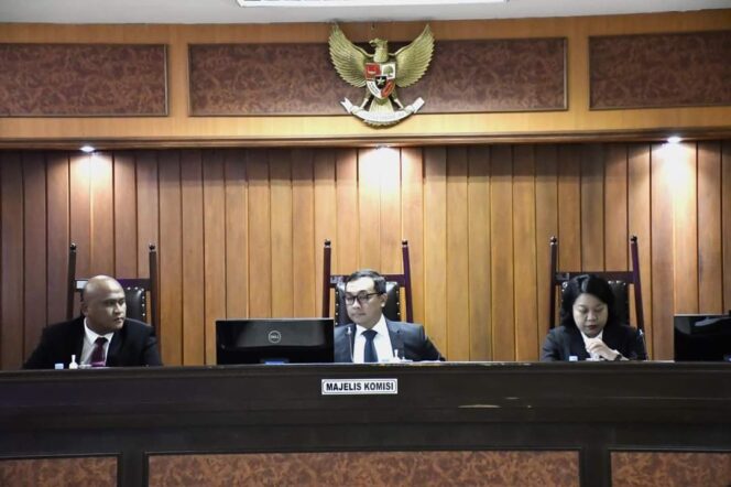 
KPPU Gelar Sidang Perdana Dugaan Penetapan Harga Jasa Depo Peti Kemas