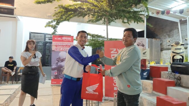 
Asmo Sulsel Kampanyekan Safety Riding di Kendari