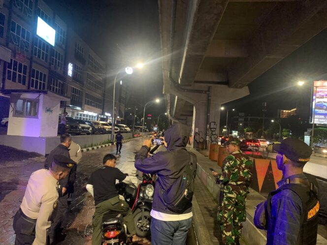 
Guna Ciptakan Kondisi Aman dan Nyaman Tripika Rappocini Gelar Patroli