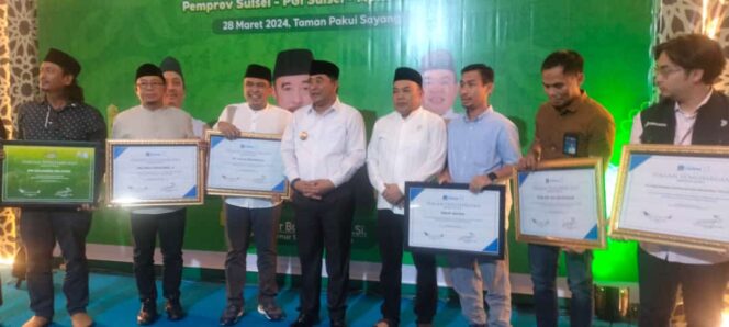 
Konsisten Dukung UMKM, Grup Astra Makassar Raih Penghargaan DPP APINDO Sulsel