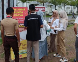 Otlet di dekat Mesjid Syeh Yusuf Al Makassar Kabupaten Gowa