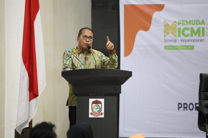 
Danny Pomanto Minta ICMI Ambil Peran Cerdaskan Anak Bangsa di Tengah Krisis Moral