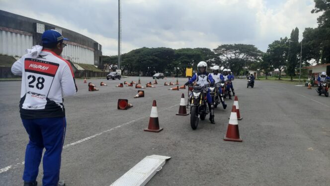 
Ini Tips #Cari_Aman Astra Motor Sulawesi Selatan saat Bawa Barang dengan Motor