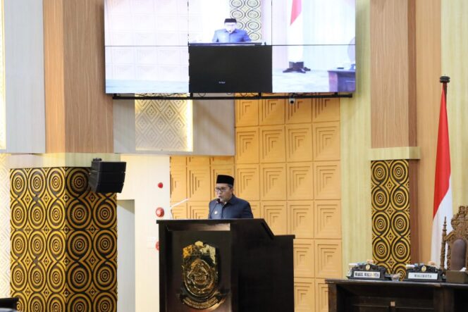 
Jawab Pandangan Umum Fraksi, Danny Pomanto Tegaskan Realisasi Penerimaan PAD Meningkat Year to Year