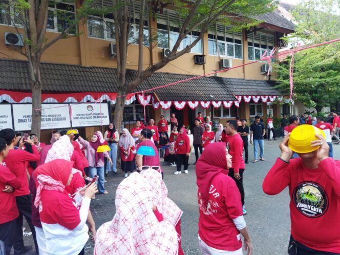 
Distaru Kota Makassar Sambut Hari Kemerdekaan RI ke-79 dengan Berbagai Lomba