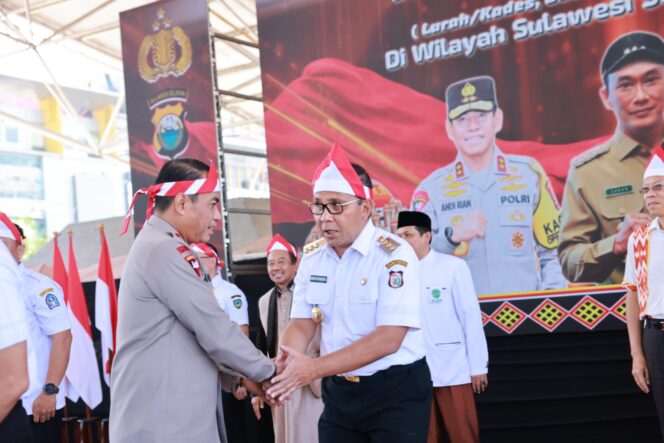 
Wali Kota Makassar, Pj Gubernur, Kapolda dan Pangdam Deklarasi Pilkada Damai 2024