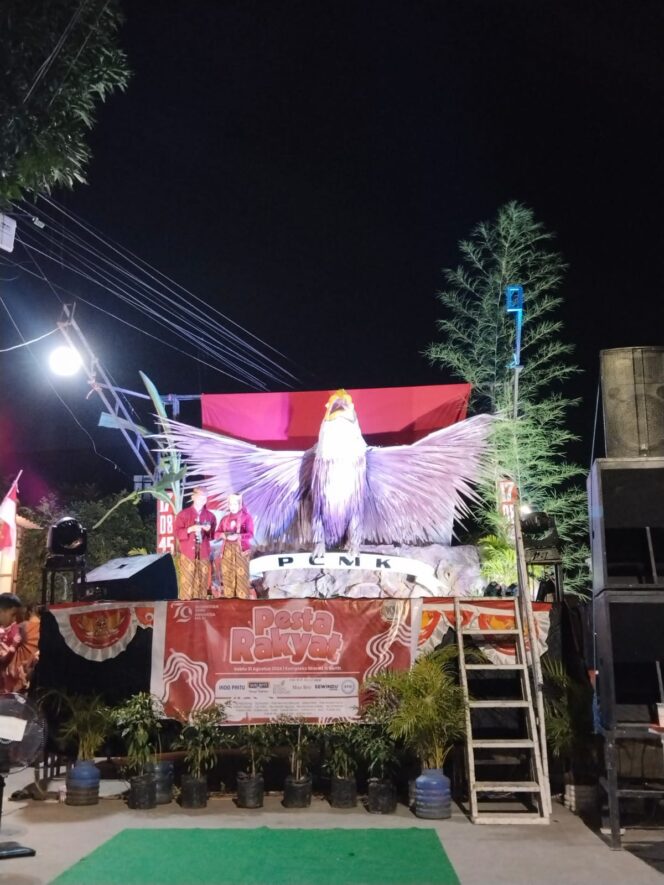 
Pesan Lurah Pada Pesta Rakyat Kelurahan Tidung : Harus Tetap Bersatu