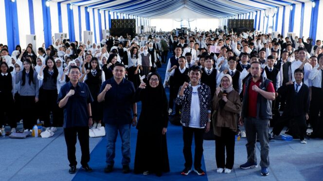 
Unibos Kenalkan “EWAKO” Sebagai Core Value Bosowa ke Maba 2024