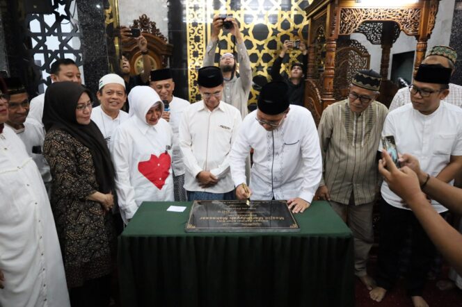 
Danny Pomanto Resmikan Pembangunan Masjid Mardhiyyah
