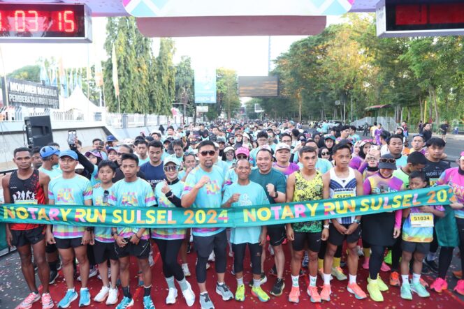 
Pjs Wali Kota Makassar Arwin Azis Apresiasi Event Olahraga yang Sehatkan Fisik dan Ekonomi Masyarakat