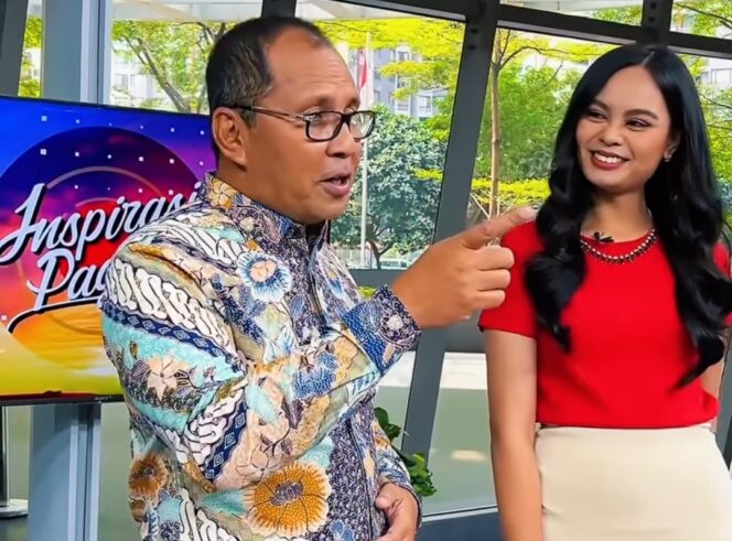 
Danny Pomanto Promosikan F8 di Stasiun TVOne dan MetroTV