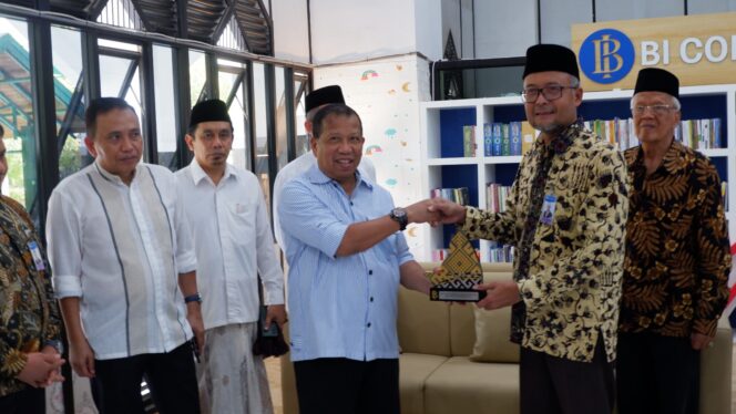 
BI Corner Literasi Keuangan Masyarakat Sulsel Hadir di Masjid Al-Markaz Al-Islami