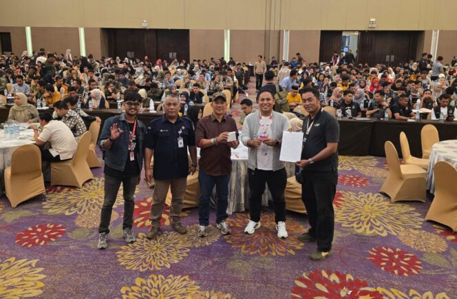 
Indosat Sumbang 7800 Kartu Data untuk Pilkada di Sulsel