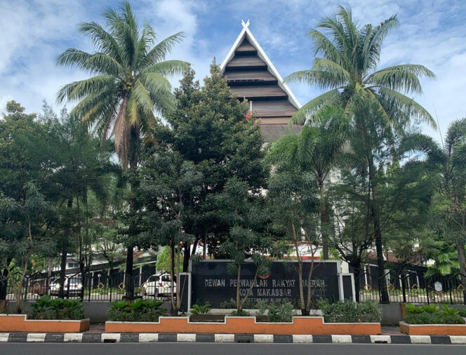 
gedung DPRD Kota Makassar by ; arya/fajar