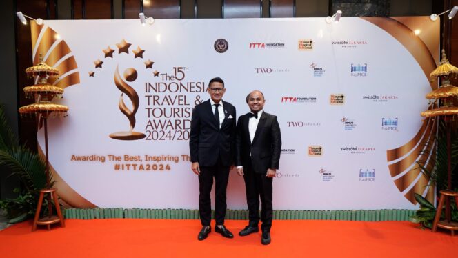 
Kadispar Makassar Raih Penghargaan Top Hospitality Leader di ITTA 2024
