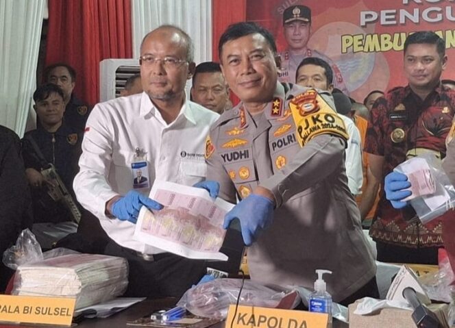 
					Polisi Temukan Barang Bukti Deposit BI Bernilai 45 Triliun di Kampus UIN Makassar