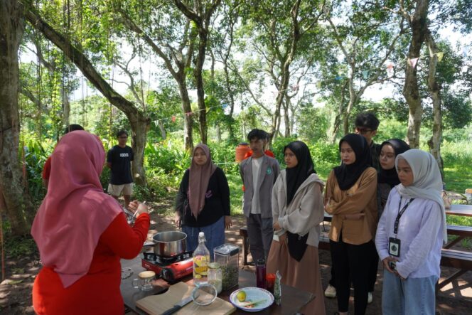 
					Kebun Tetangga jadi Pilihan Mahasiswa Kalla Institute Terapkan Konsep Bisnis Berkelanjutan