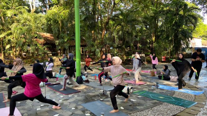 
Bugis Waterpark Adventure Kembali Gelar Morning Poundfit BWP