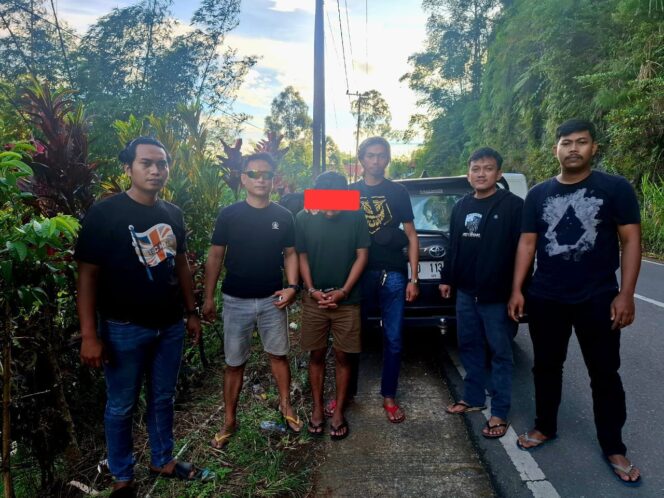 
Kuras Uang ATM Puluhan Juta Milik Korban, Pelaku PJ Diamankan Resmob Polres Toraja Utara