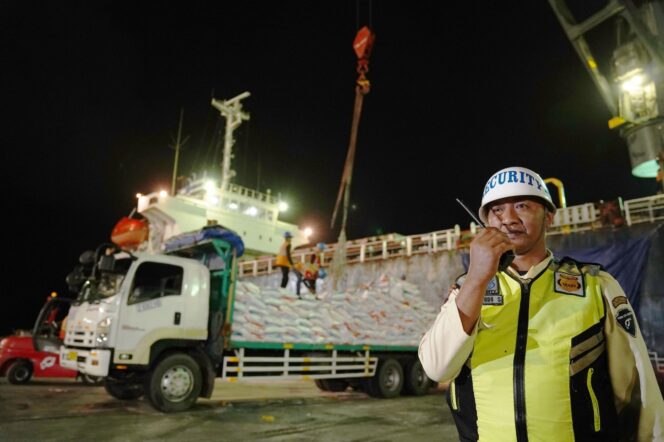 
					Pelindo Multi Terminal Pastikan Operasional dan Distribusi Logistik Selama Ramadan Berjalan Optimal