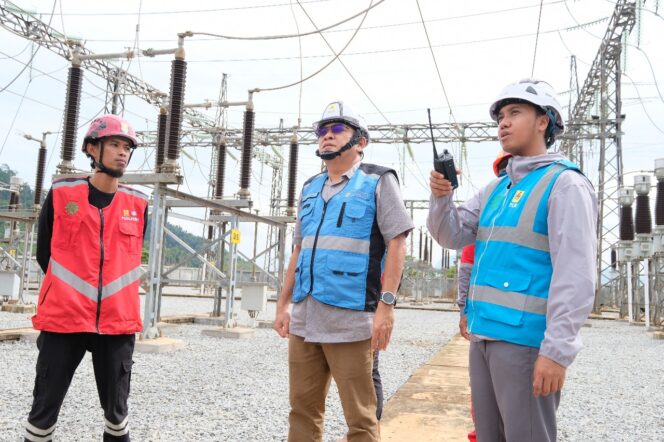 
Jelang Idulfitri 1446 H PLN UIP Sulawesi Wujudkan Listrik Andal di Bumi Wita Mori : SUTT 150 kV Kolonedale-Tentena dan GI 150 kV Kolonedale Resmi Beroperasi