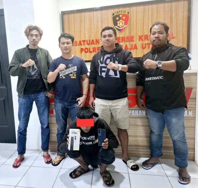 
Nekat Bawa Lari TV dan HP, Pria JR Diamankan Resmob Polres Toraja Utara di Bangkelekila’