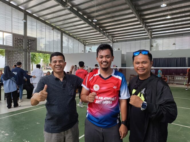 
*Atlet Bulu Tangkis SD Islam Athirah 2 Raih Juara 2 dan 3 di Milad ke-41 Athirah