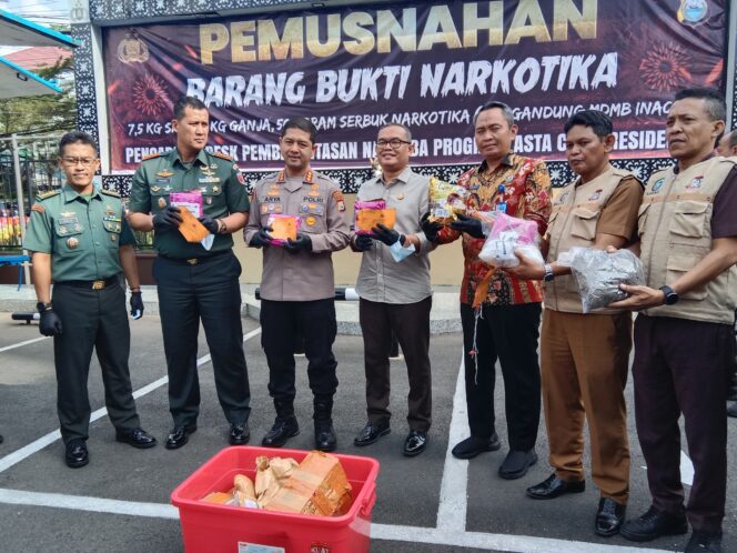 
filter: 0; jpegRotation: 0; fileterIntensity: 0.000000; filterMask: 0; module:1facing:0;
hw-remosaic: 0;
touch: (-1.0, -1.0);
modeInfo: ;
sceneMode: Hdr;
cct_value: 0;
AI_Scene: (-1, -1);
aec_lux: 115.0;
hist255: 0.0;
hist252~255: 0.0;
hist0~15: 0.0;